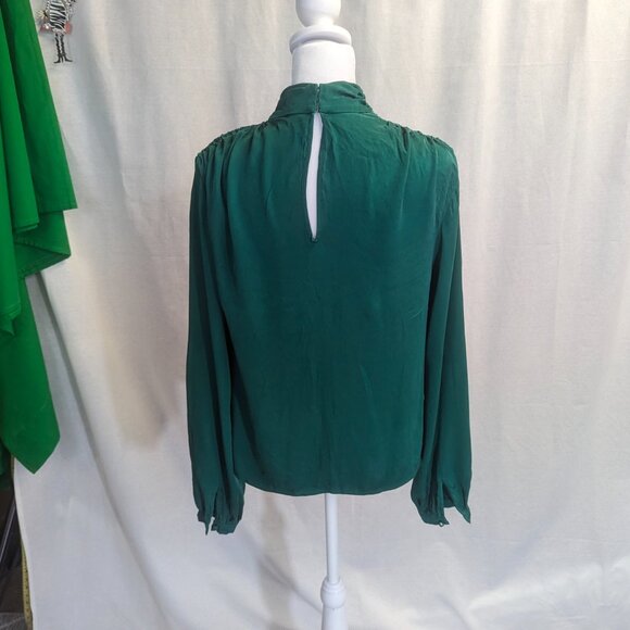 Intermix Size 2 100% Silk Green Blouse - Picture 3 of 15